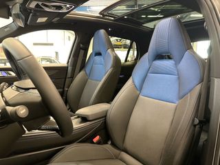 Voertuigafbeelding 3