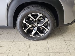 Voertuigafbeelding 6