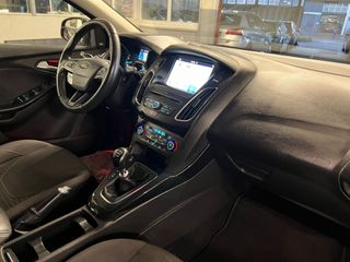 Voertuigafbeelding 13