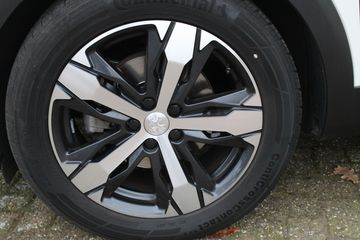 Voertuigafbeelding 6