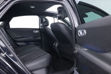 Voertuigafbeelding 9