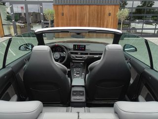 Voertuigafbeelding 14