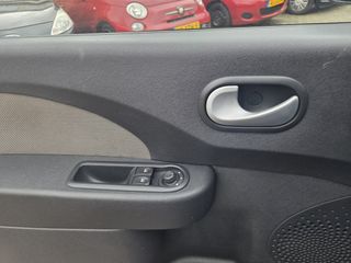 Voertuigafbeelding 14