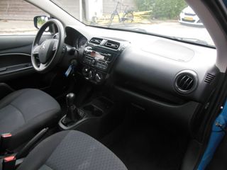 Voertuigafbeelding 9