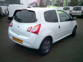 Voertuigafbeelding 4