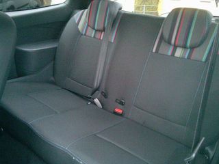 Voertuigafbeelding 9