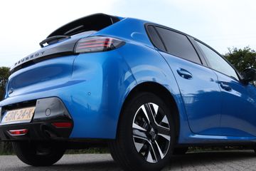 Voertuigafbeelding 11