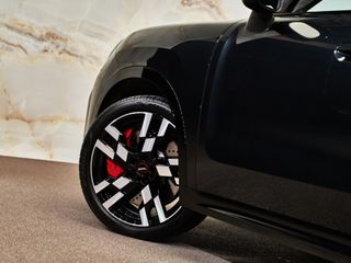 Voertuigafbeelding 26