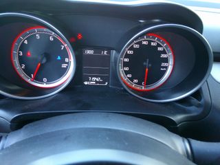 Voertuigafbeelding 12