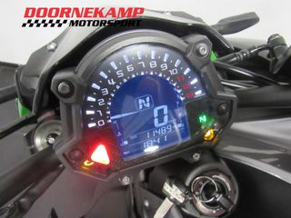 Voertuigafbeelding 6