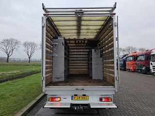 Voertuigafbeelding 12