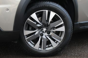 Voertuigafbeelding 2