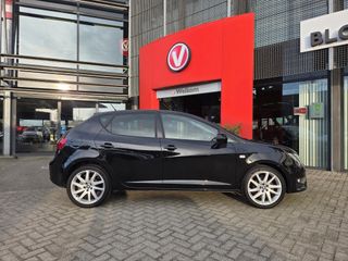 Voertuigafbeelding 2