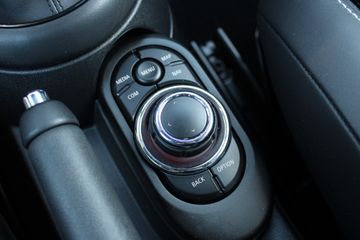 Voertuigafbeelding 32