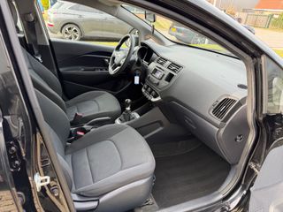 Voertuigafbeelding 8