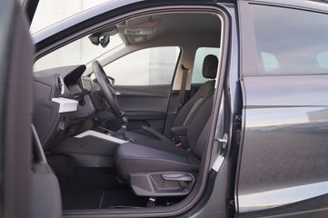 Voertuigafbeelding 6