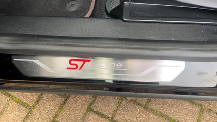 Voertuigafbeelding 12