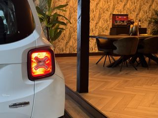 Voertuigafbeelding 16