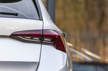 Voertuigafbeelding 6