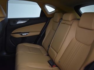 Voertuigafbeelding 24