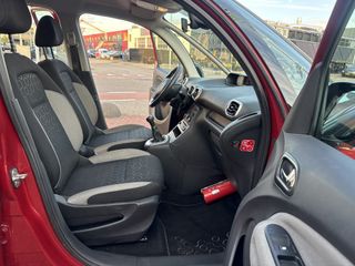 Voertuigafbeelding 44