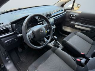 Voertuigafbeelding 12