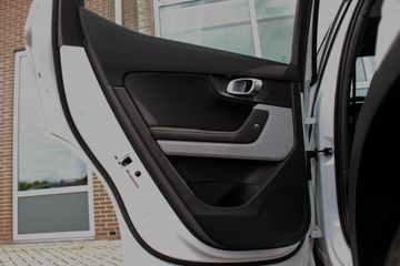 Voertuigafbeelding 35