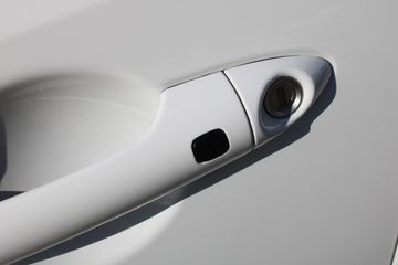 Voertuigafbeelding 6