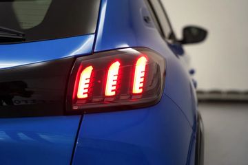 Voertuigafbeelding 35