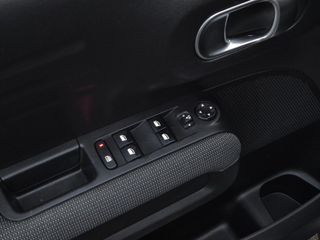 Voertuigafbeelding 34