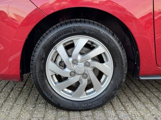 Voertuigafbeelding 8