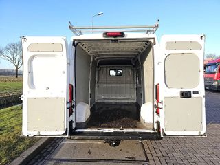 Voertuigafbeelding 13