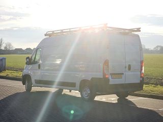 Voertuigafbeelding 5