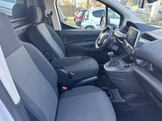 Voertuigafbeelding 19