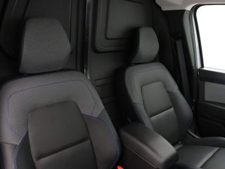 Voertuigafbeelding 36