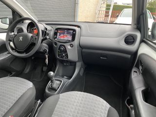 Voertuigafbeelding 12