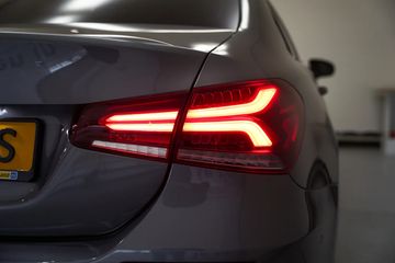 Voertuigafbeelding 35