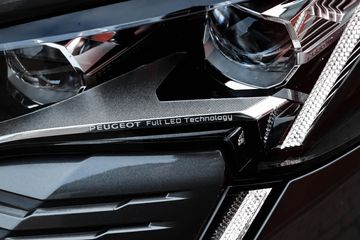 Voertuigafbeelding 8