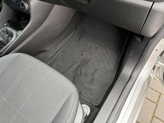 Voertuigafbeelding 31