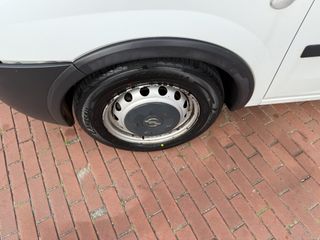 Voertuigafbeelding 37