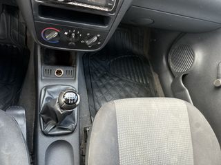 Voertuigafbeelding 38