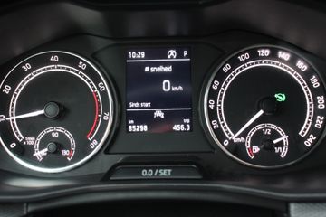 Voertuigafbeelding 8