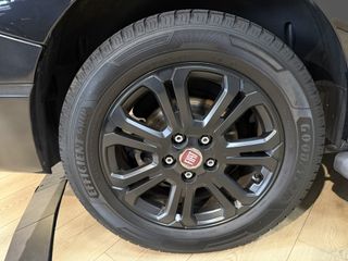 Voertuigafbeelding 37