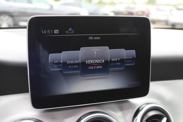 Voertuigafbeelding 9