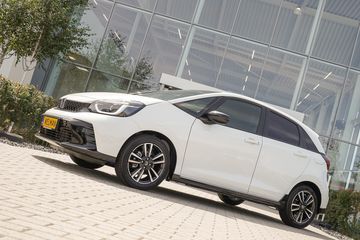 Voertuigafbeelding 12