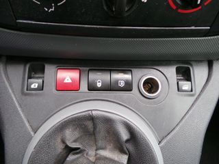 Voertuigafbeelding 12