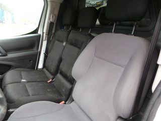 Voertuigafbeelding 9