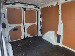 Voertuigafbeelding 12