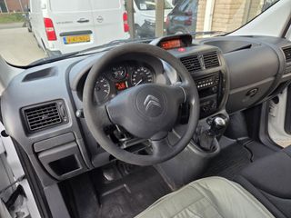 Voertuigafbeelding 15