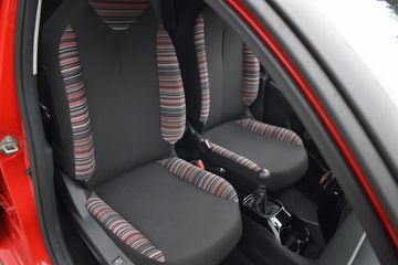 Voertuigafbeelding 9